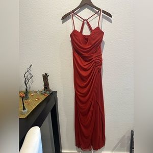 AZAZIE DEANDRA
Mermaid Pleated Mesh Floor-Length Dress Rust Size A4